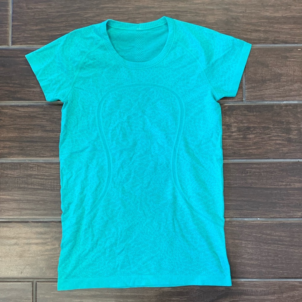 Lululemon Swiftly SS Green Size 10